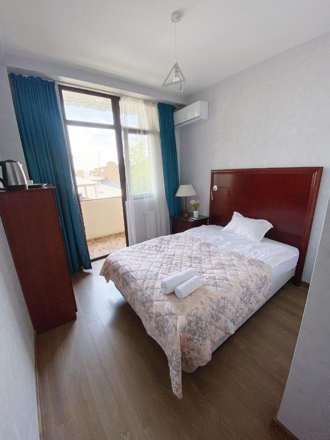 Chonkadzehotel Tbilisi Exterior photo